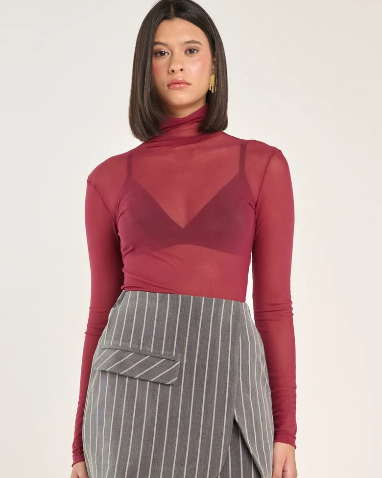 BLUSA TULE GOLA ALTA