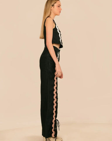 CROPPED DECOTE QUADRADO PITTY