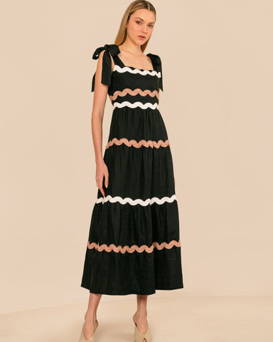 VESTIDO RECORTES PITTY