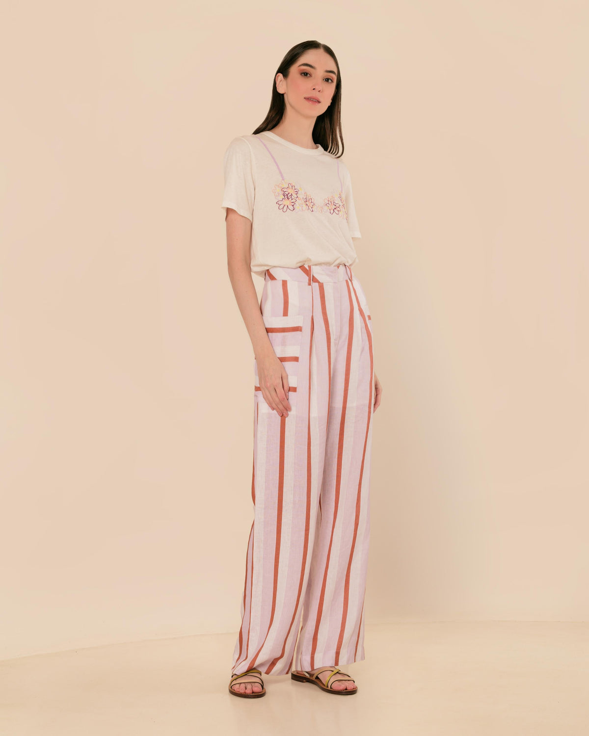 T-SHIRT BORDADO LIBERTY VICTORIA